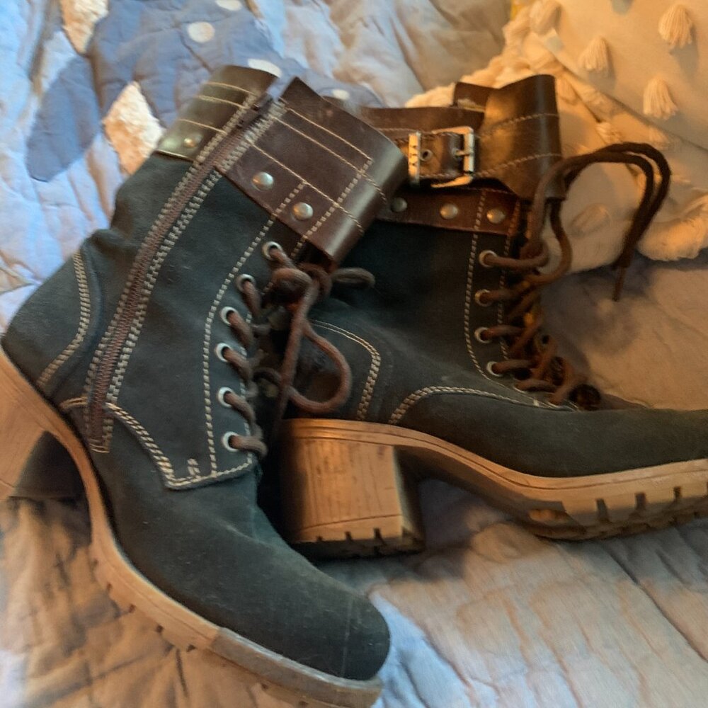 FLY LONDON SUEDE BUCKLE BOOTS SIZE 39.5 - Picture 3 of 11